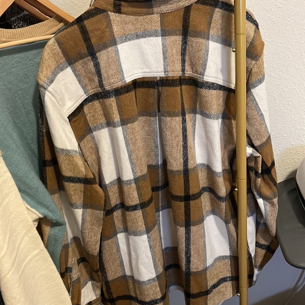 Plaid Shacket - Picture 4 of 6